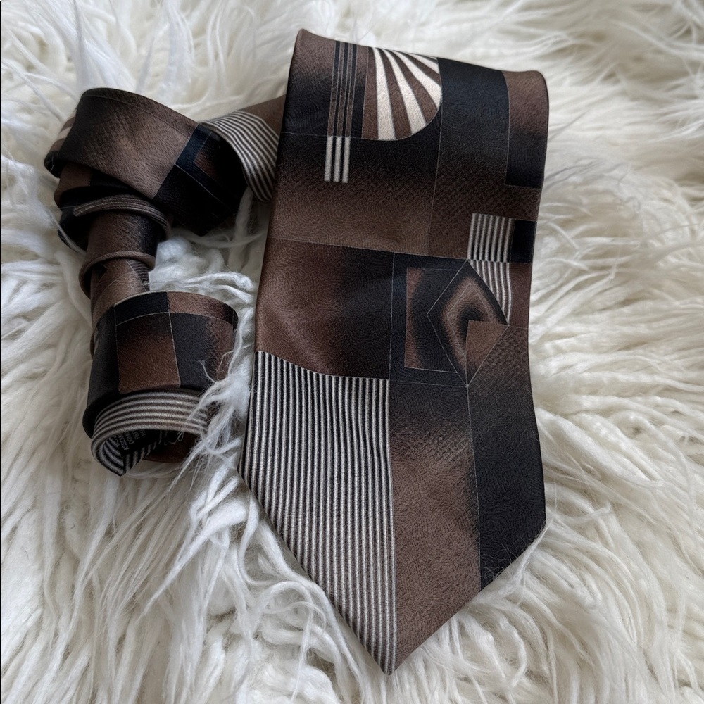 Turquoise Box - Puritan Geometric Brown and Black Tie - Picture 3 of 6